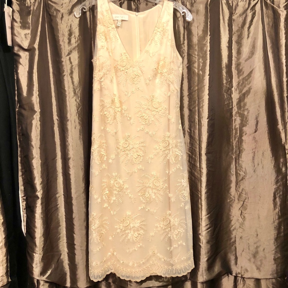 Escada lace silk sleeveless dress cream size 38